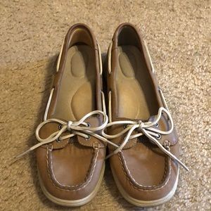 SPERRY boat shoes
